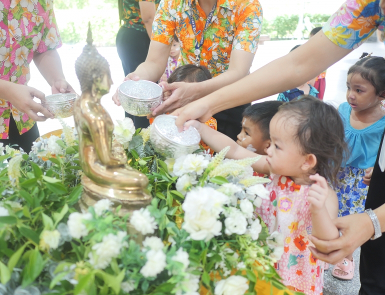 โรงเรียนสามัคคีวิทยาจัดกิจกรรมวันสงกรานต์ ในระดับปฐมวัย ถึง ระดับมัธยมศึกษาตอนต้น